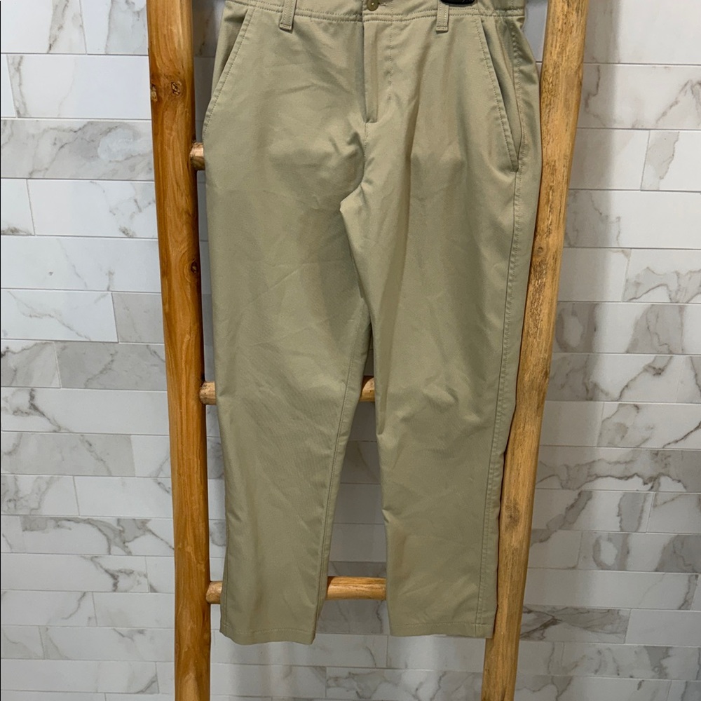 Boys medium under armour golf performance  Tan Pants